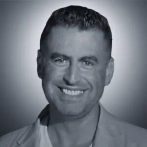 Picture of Gabriel Shaoolian